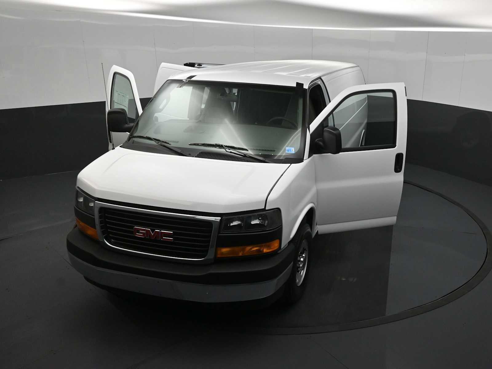 New 2026 GMC Savana 3500 Extended w/ Driver Convenience Package RWD image 40