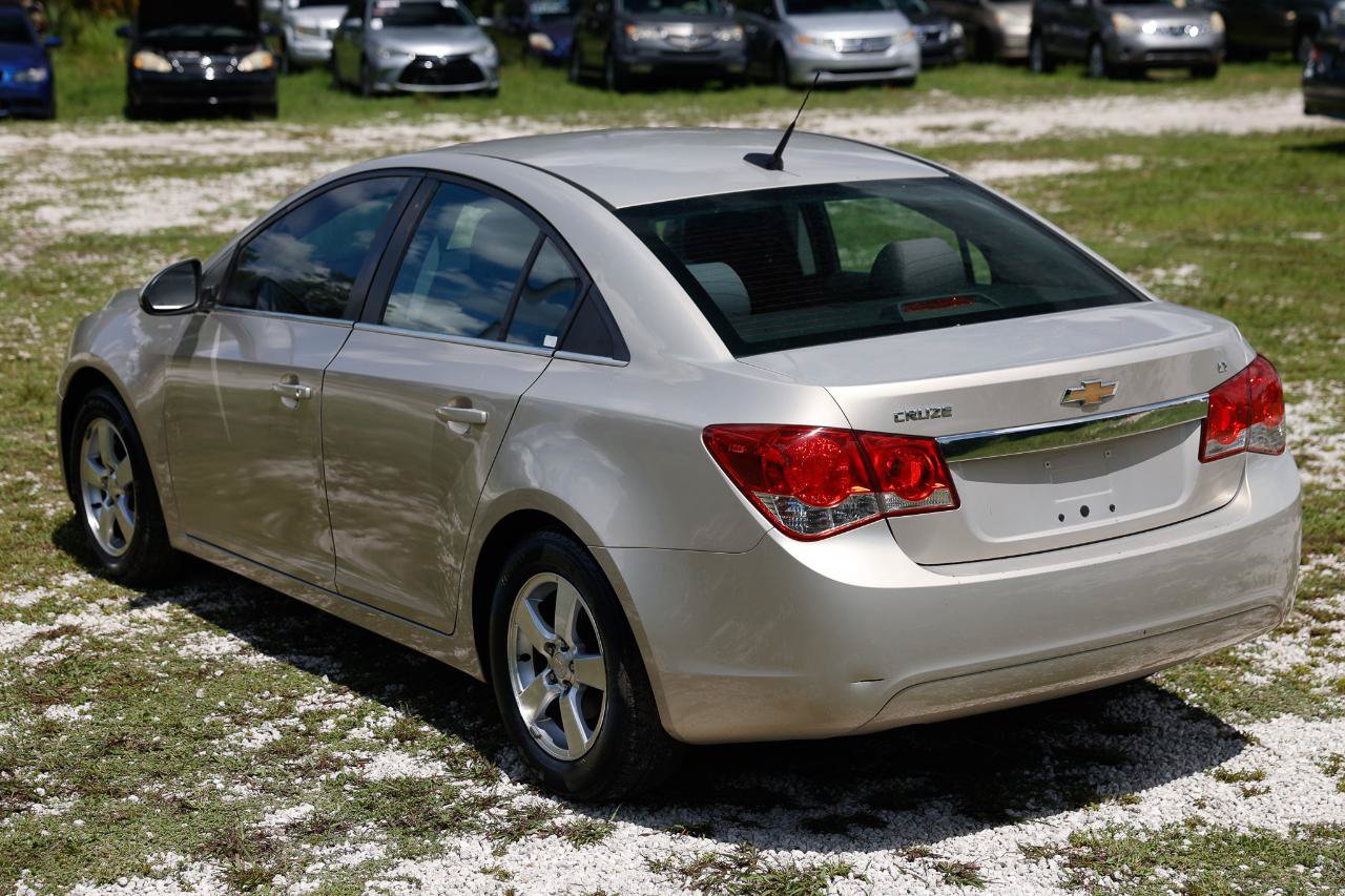 Used 2012 Chevrolet Cruze LT FWD image 5