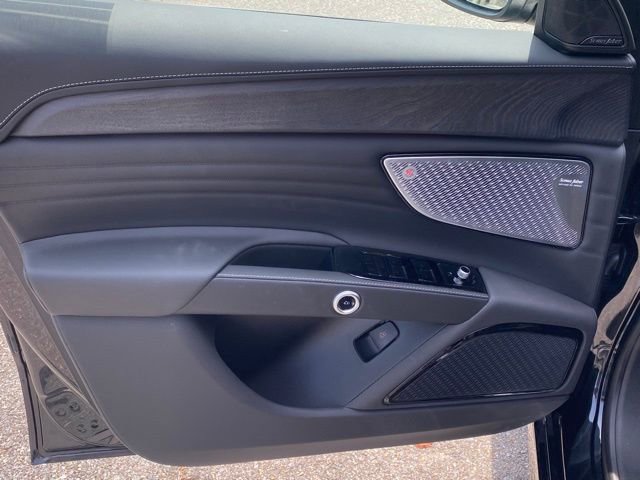 New 2025 Maserati Grecale GT image 17