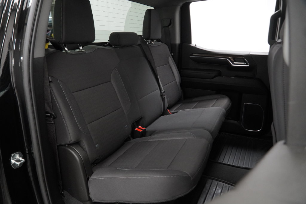 Certified 2024 Chevrolet Silverado 1500 LT AWD/4WD image 39