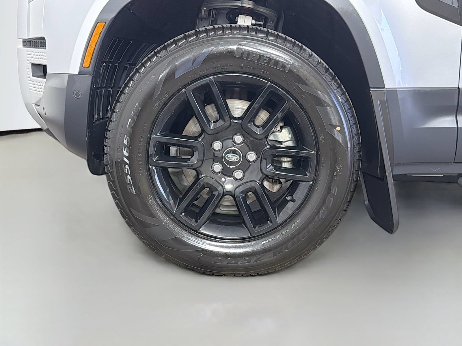 Certified 2023 Land Rover Defender 90 S AWD/4WD image 35