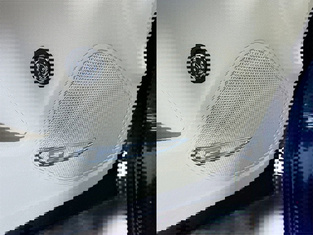 Used 2023 Buick Envision Avenir image 13