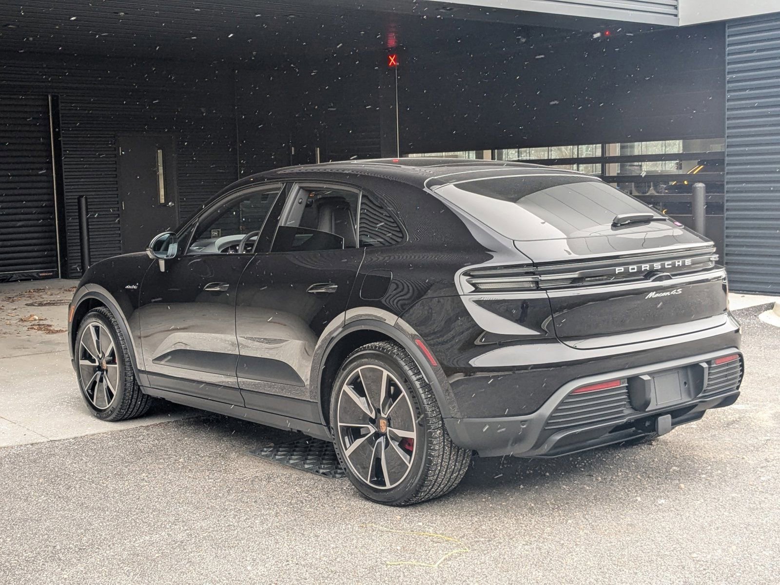 New 2025 Porsche Macan 4S Electric video 3