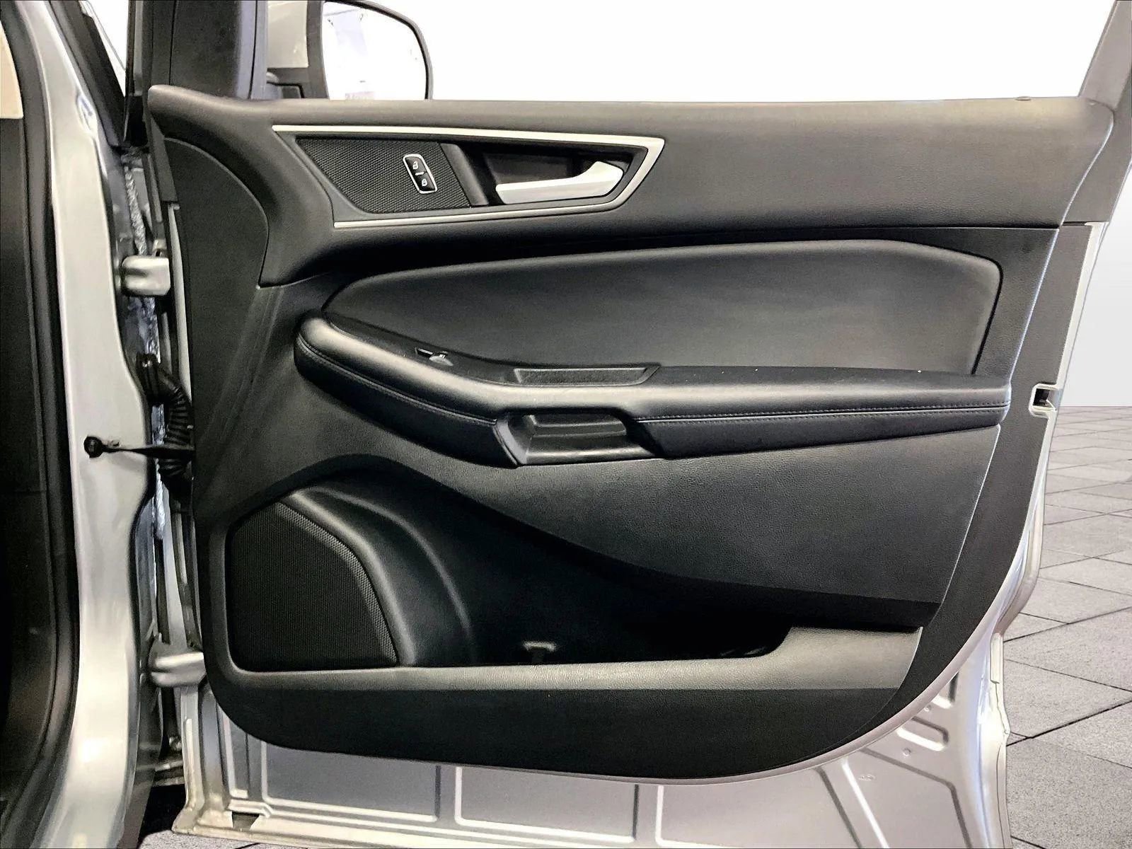 Certified 2023 Ford Edge SEL w/ Convenience Package image 23