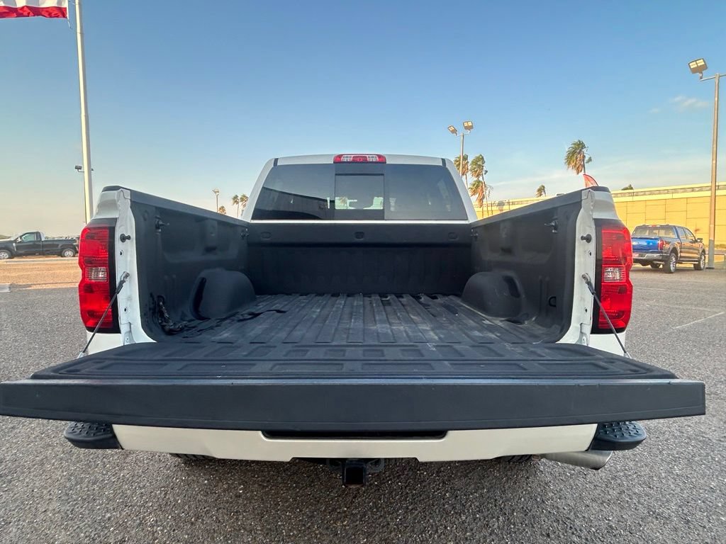 Used 2014 Chevrolet Silverado 1500 High Country w/ High Country Premium Package AWD/4WD image 9