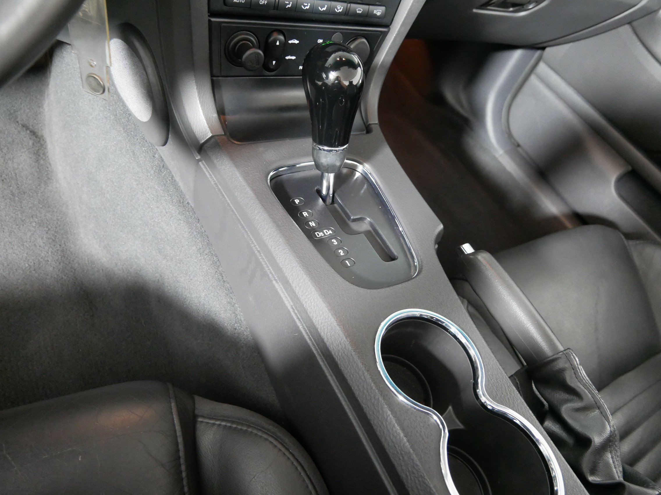 Used 2002 Ford Thunderbird RWD image 24