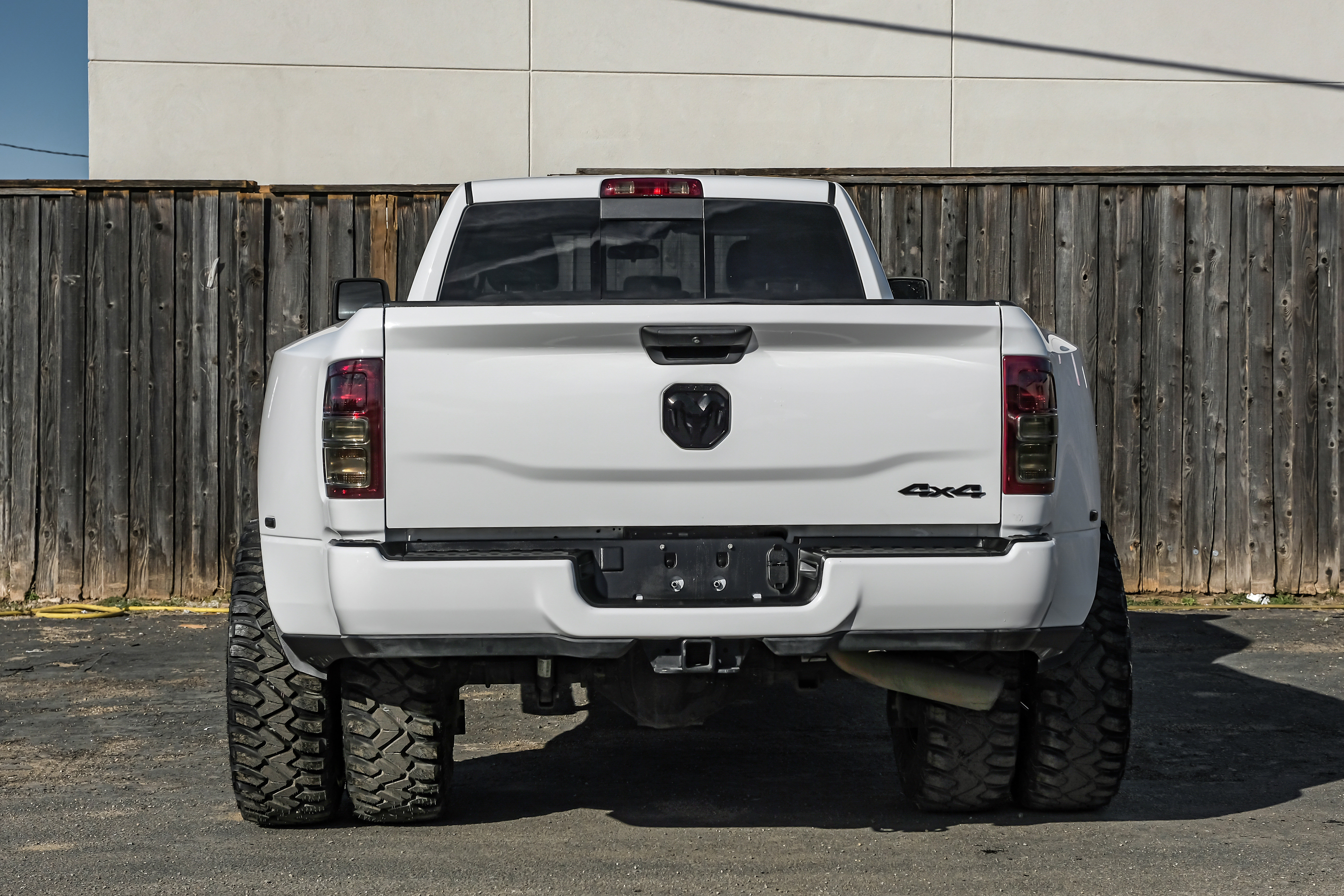 Used 2024 RAM 3500 Tradesman w/ Chrome Appearance Group image 9