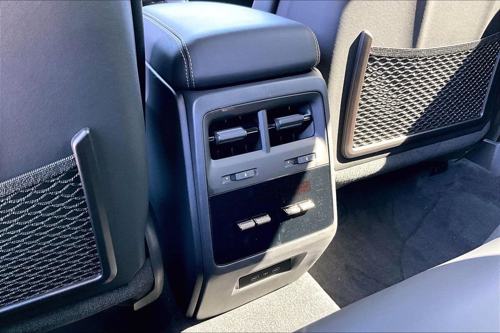 Used 2025 Porsche Macan Turbo Electric image 10