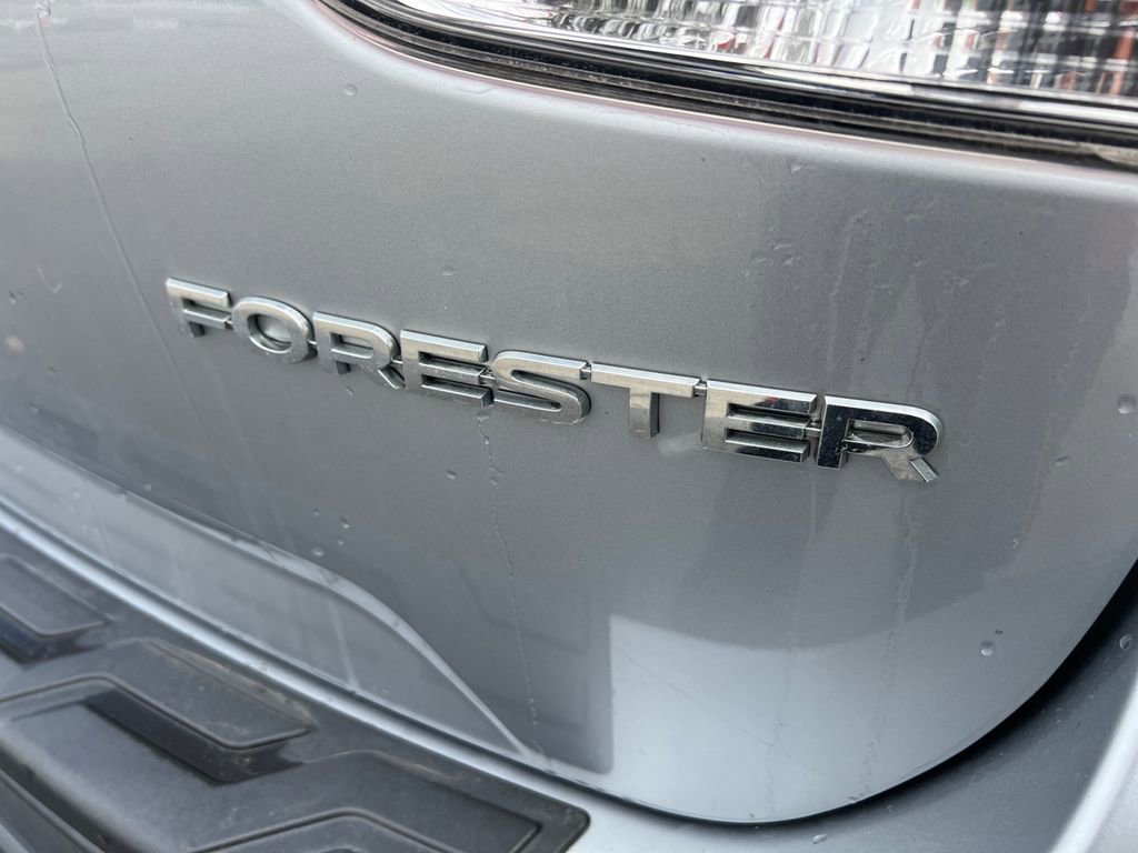 Used 2019 Subaru Forester Premium image 30