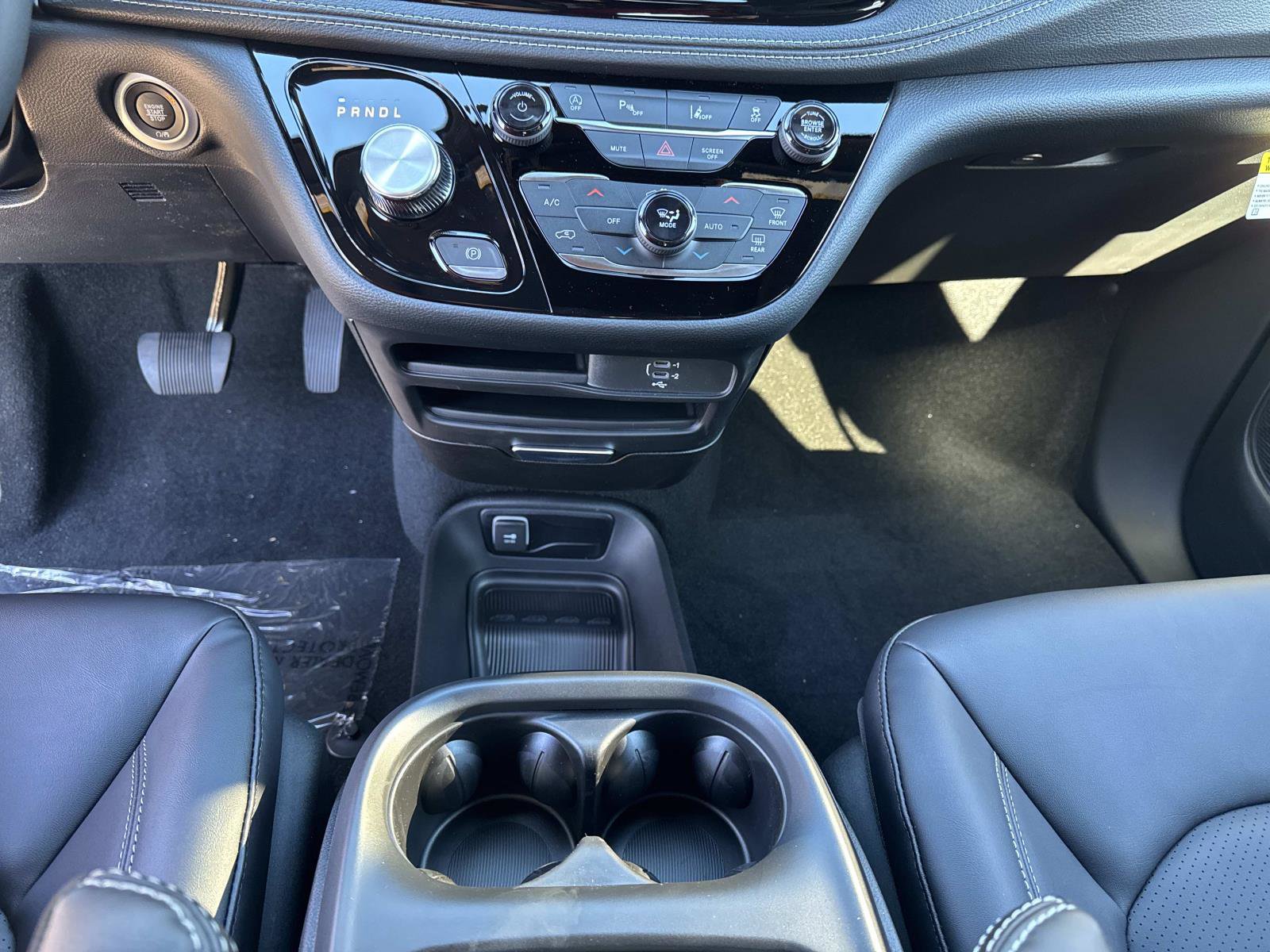 New 2026 Chrysler Pacifica Select image 26