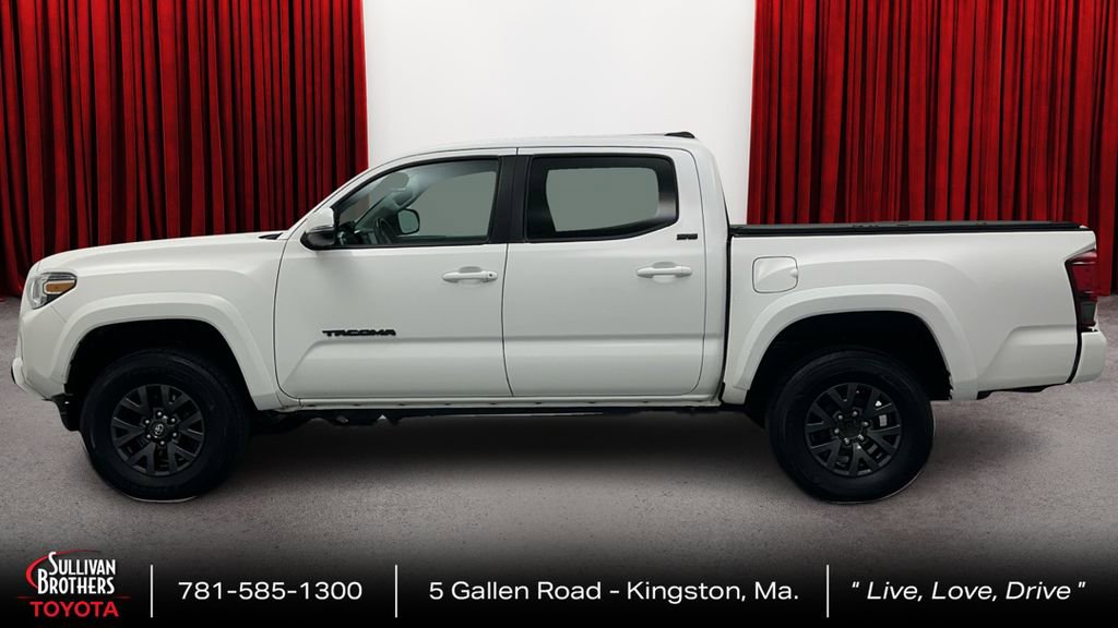 Used 2023 Toyota Tacoma SR5 w/ Technology Package image 8