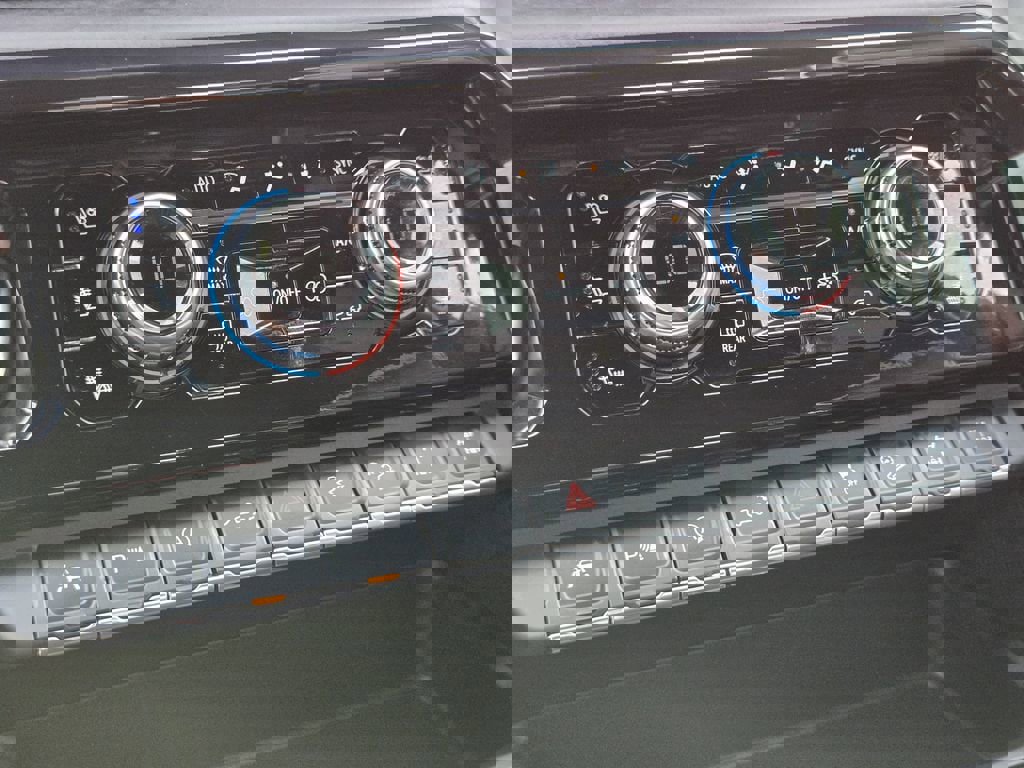 Certified 2024 GMC Sierra 1500 AT4X image 11