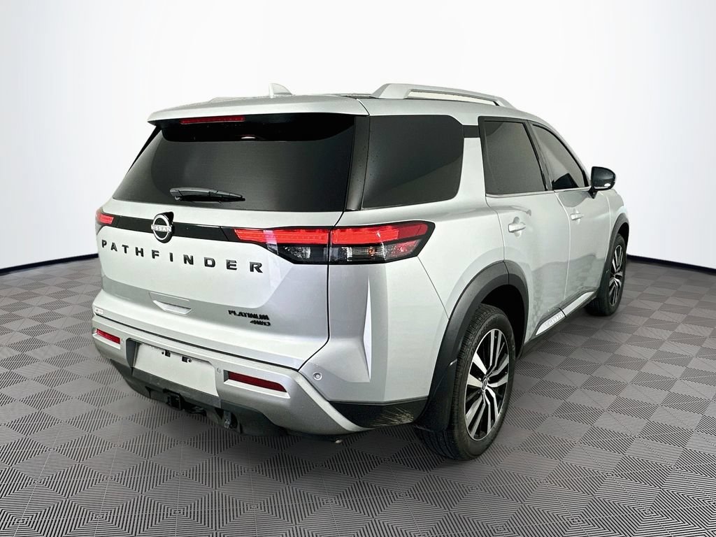 Certified 2025 Nissan Pathfinder Platinum w/ Black Appearance Package AWD/4WD image 11