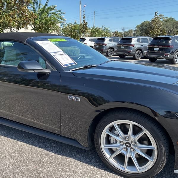 Used 2024 Ford Mustang GT Premium image 11