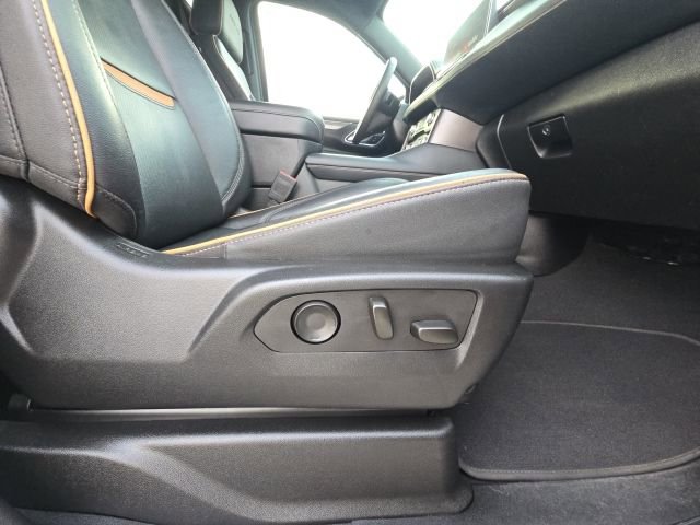 Used 2024 GMC Yukon AT4 w/ Technology Package image 23