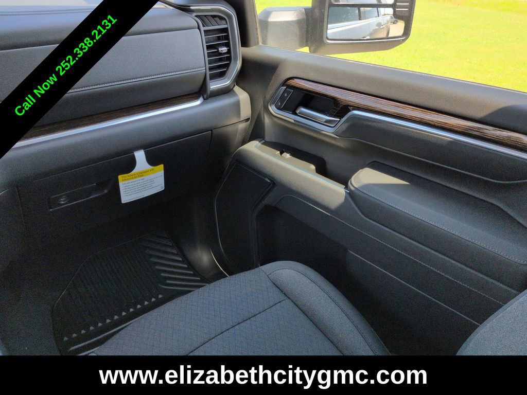 New 2026 GMC Sierra 2500 SLE w/ SLE Value Package; AWD/4WD image 17