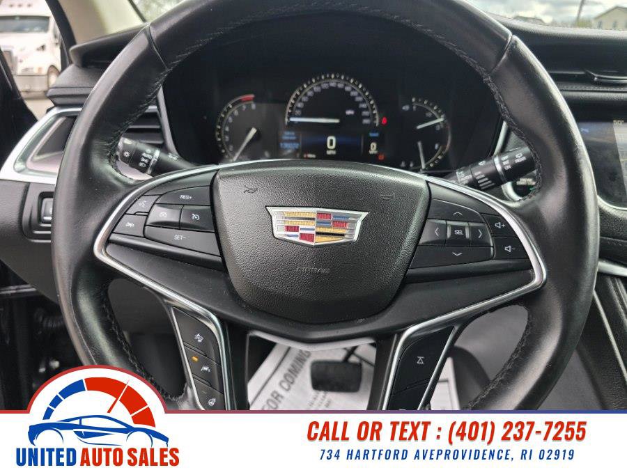 Used 2018 Cadillac XT5 Luxury w/ Driver Awareness Package AWD/4WD image 17