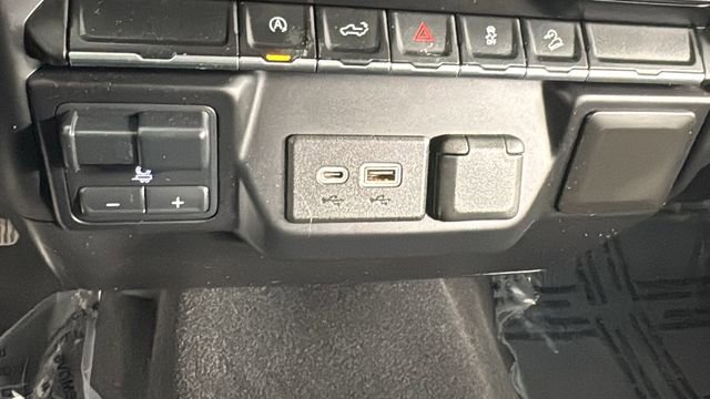 Used 2021 Chevrolet Silverado 1500 RST w/ Z71 Off-Road Package image 27