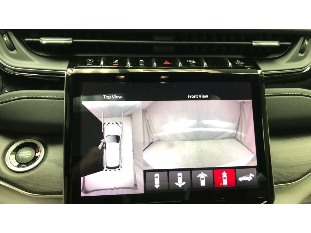 Used 2023 Jeep Grand Cherokee Overland w/ Adv Protech Group III image 16