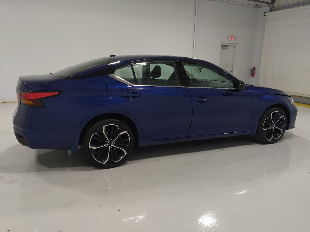 Used 2023 Nissan Altima 2.5 SR AWD/4WD image 10