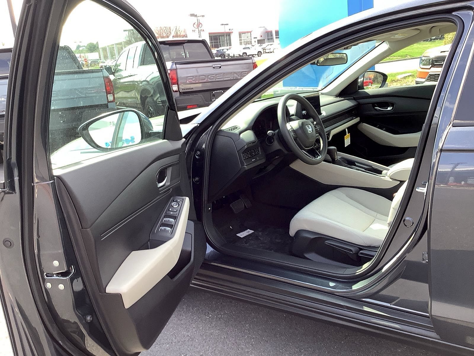 New 2026 Honda Accord LX image 11
