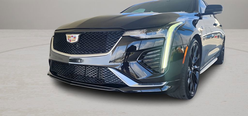 Used 2020 Cadillac CT4 Sport w/ Climate Package RWD image 2