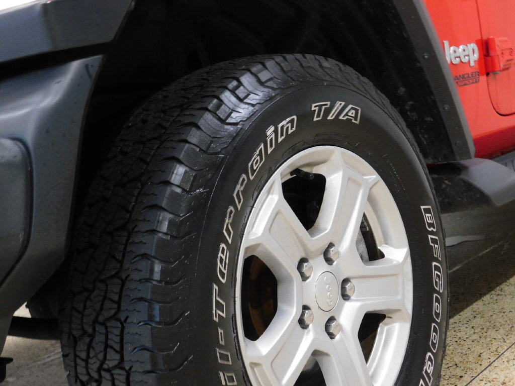 Used 2019 Jeep Wrangler Sport w/ Quick Order Package 23S AWD/4WD image 21