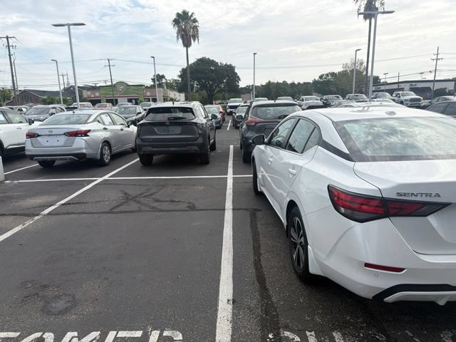 Used 2023 Nissan Sentra SV FWD image 10