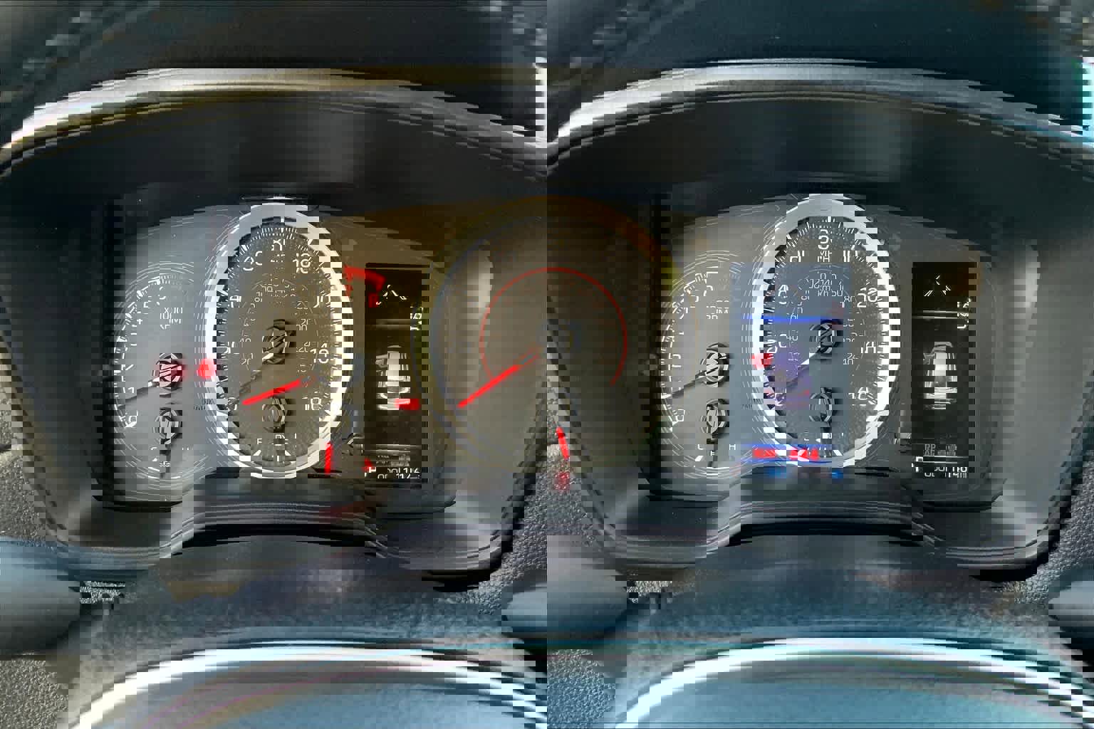 Used 2022 Toyota Corolla Cross LE image 24