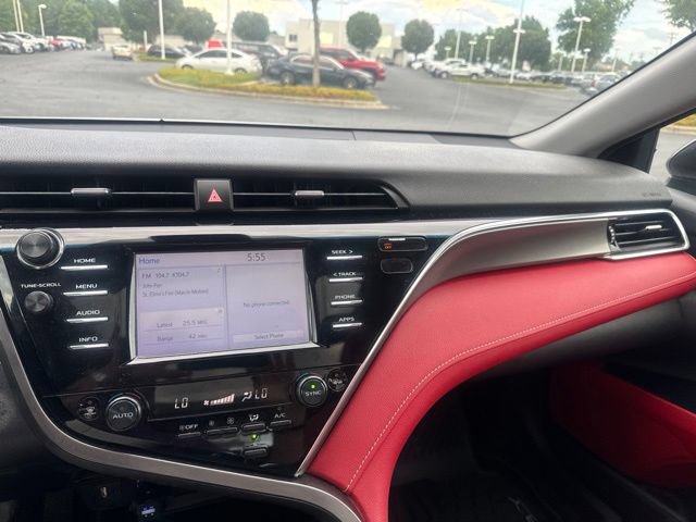 Used 2018 Toyota Camry XSE FWD image 14