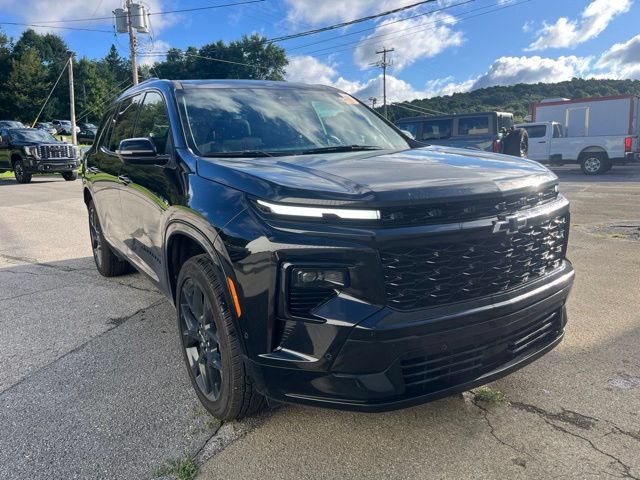 Used 2024 Chevrolet Traverse RS AWD/4WD image 3