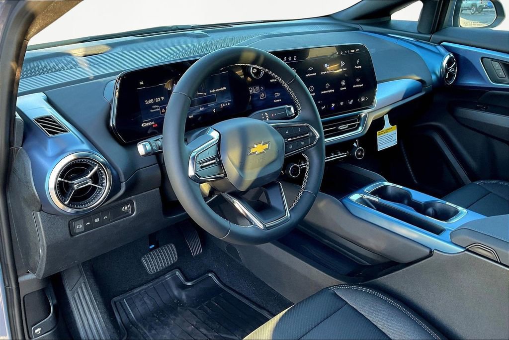 New 2026 Chevrolet Equinox EV LT w/ LPO, All-Weather Mat Package AWD/4WD image 8