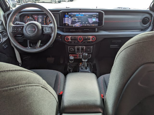 Used 2024 Jeep Wrangler Rubicon AWD/4WD image 16