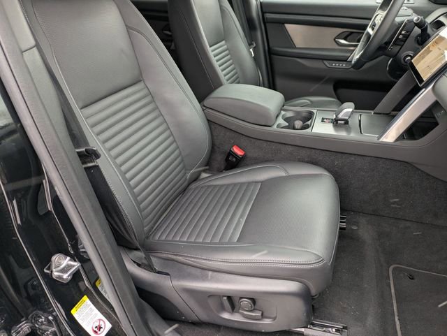 Used 2025 Land Rover Discovery Sport Dynamic SE image 18