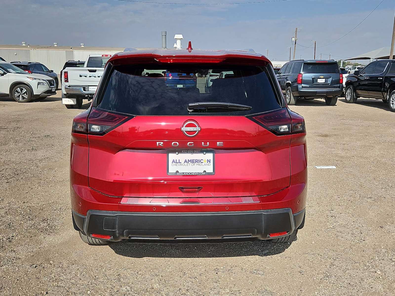 Used 2026 Nissan Rogue SV w/ SV Premium Package FWD image 6
