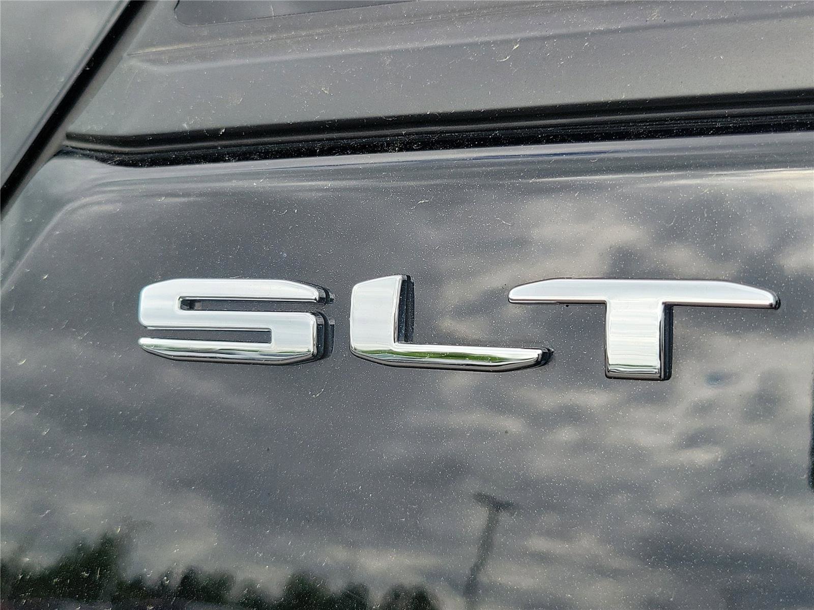 Used 2022 GMC Terrain SLT image 7