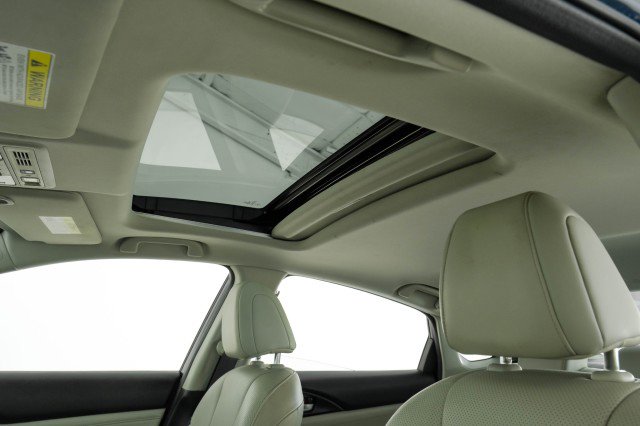 Used 2019 Honda Insight Touring image 22