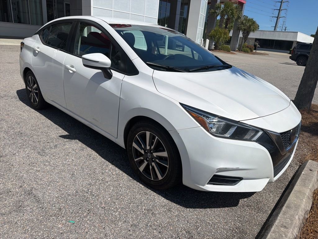 Used 2021 Nissan Versa SV FWD image 2