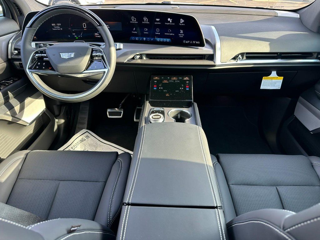 New 2026 Cadillac Vistiq Sport AWD/4WD image 7