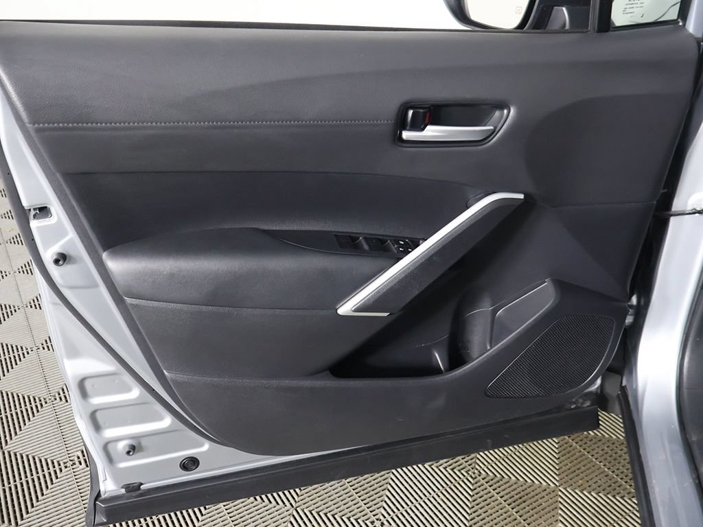 Used 2025 Toyota Corolla Cross AWD Hybrid w/ Convenience Package image 22