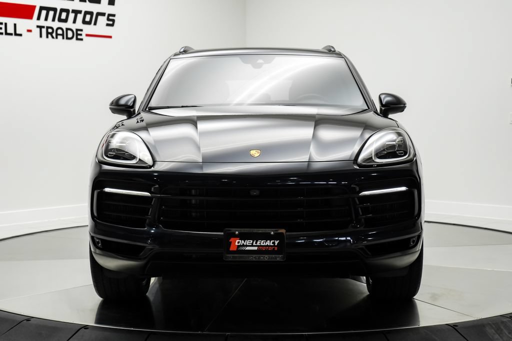 Used 2023 Porsche Cayenne w/ Premium Package AWD/4WD image 4