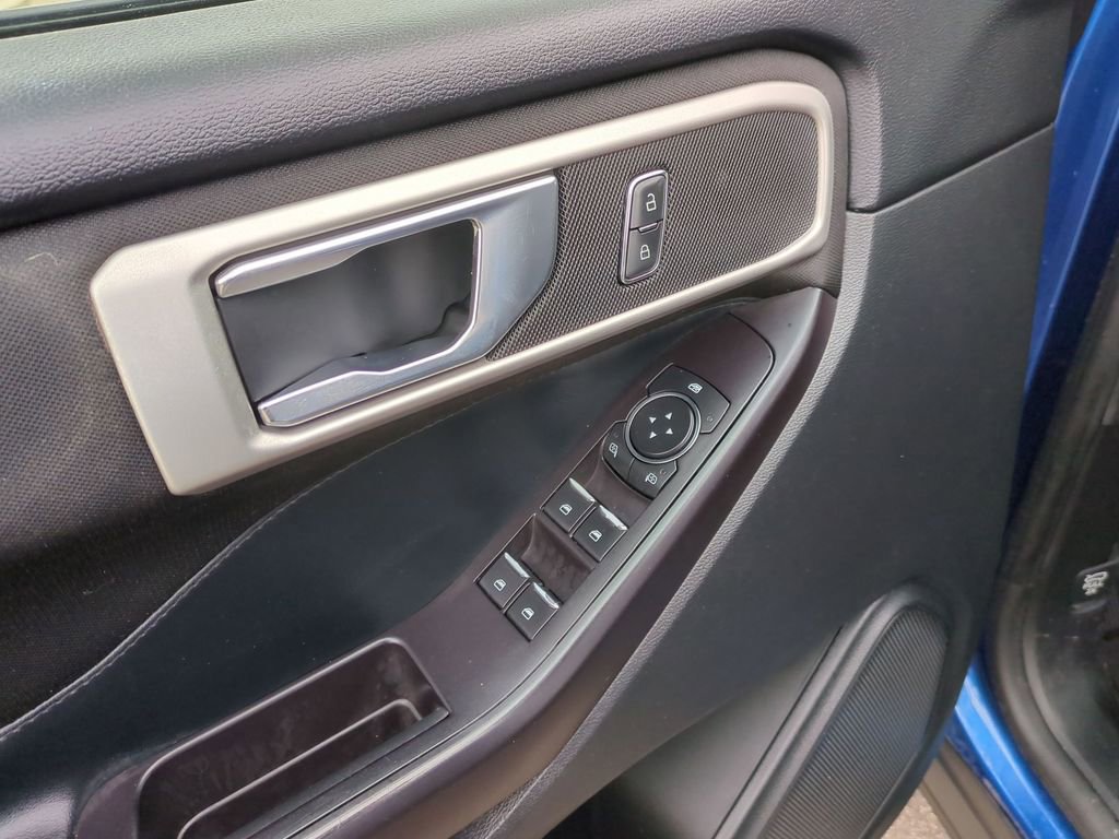 Used 2020 Ford Explorer XLT image 15