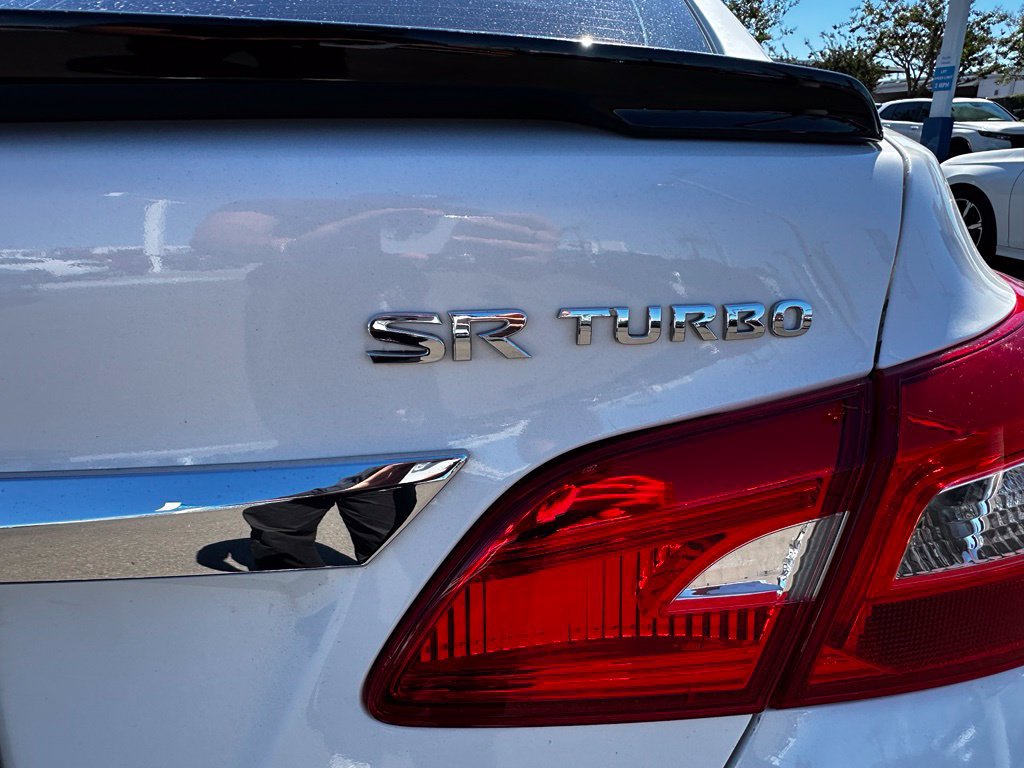 Used 2017 Nissan Sentra SR Turbo w/ SR Midnight Edition FWD image 11