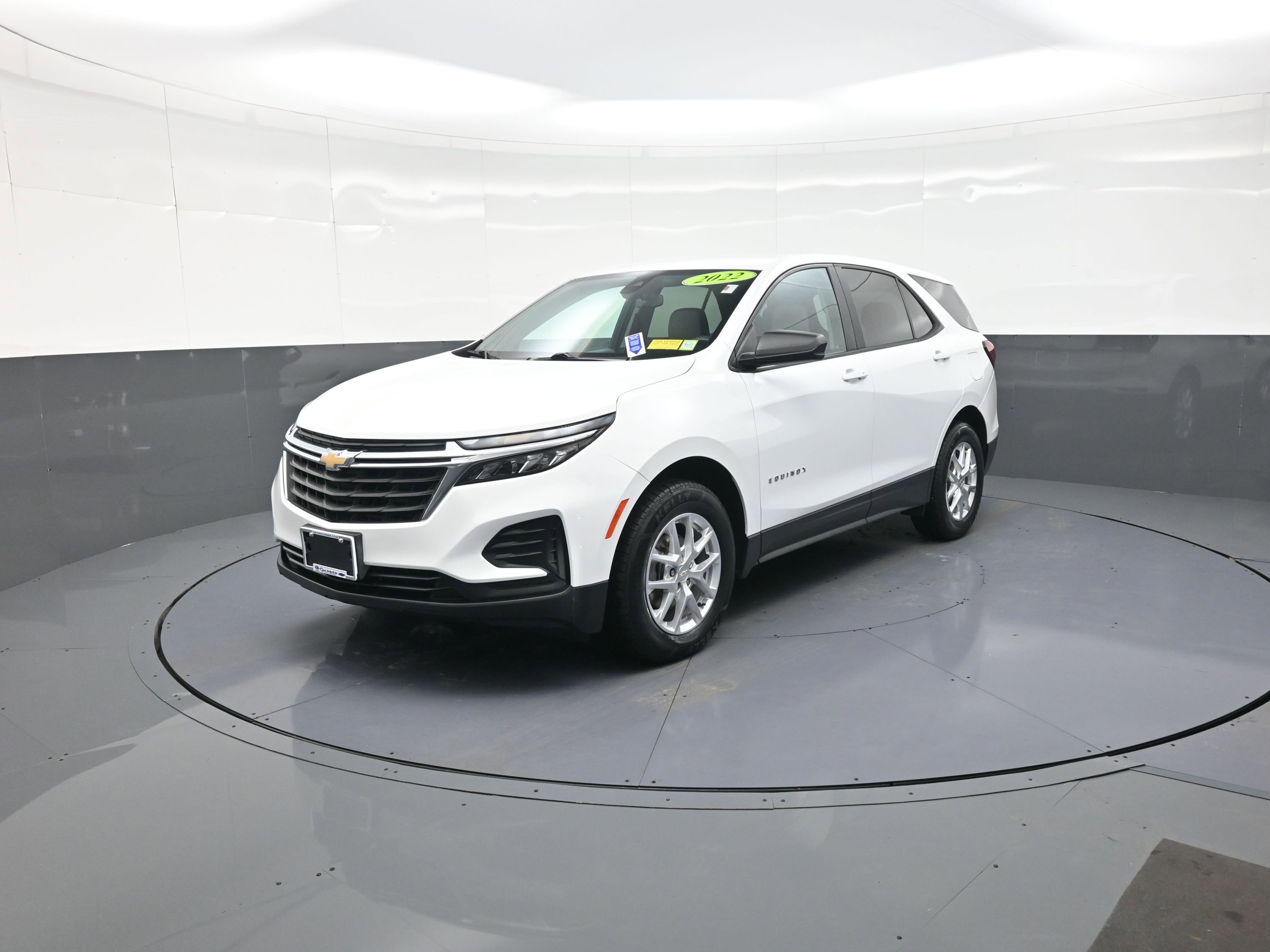 Used 2022 Chevrolet Equinox LS w/ LS Convenience Package image 7