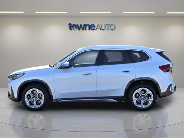 Used 2023 BMW X1 xDrive28i w/ Convenience Package AWD/4WD image 2