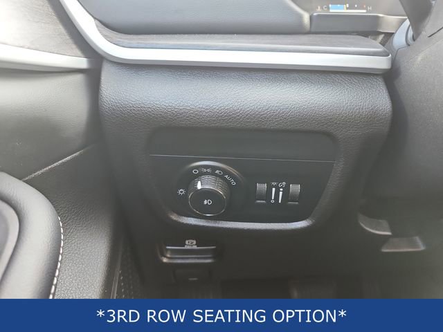 Used 2023 Jeep Grand Cherokee L Limited image 14