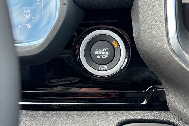 New 2025 RAM 1500 Laramie AWD/4WD image 22