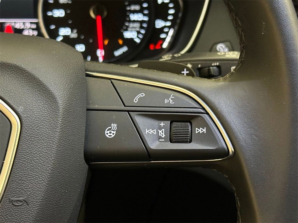 Used 2024 Audi Q5 2.0T Premium w/ Convenience Package image 23