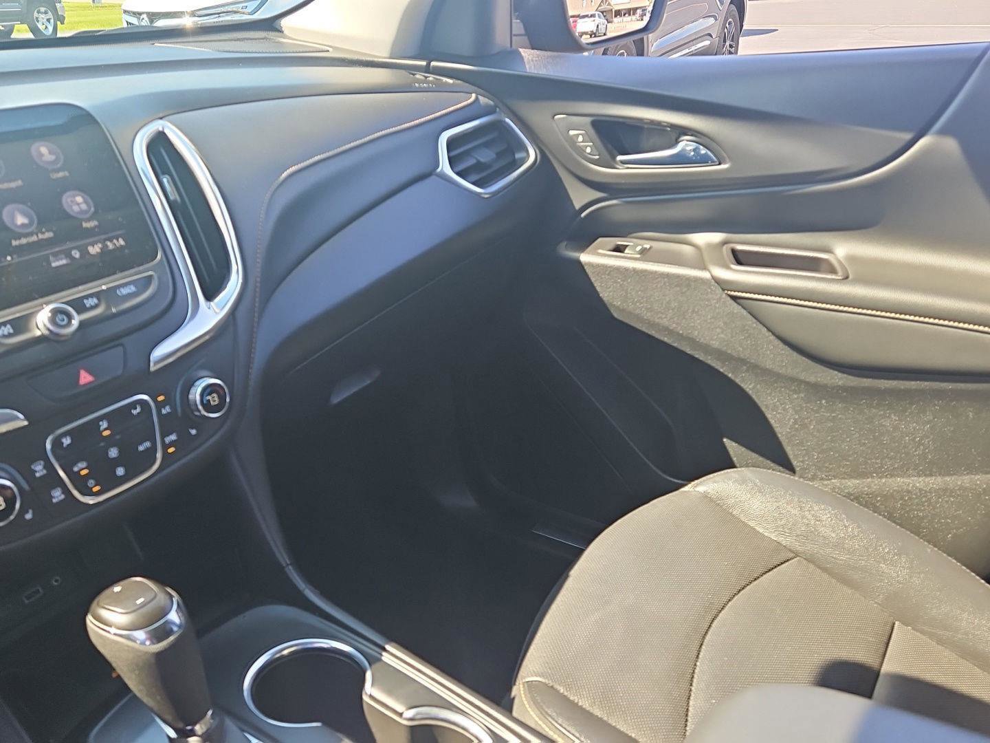 Used 2020 Chevrolet Equinox Premier w/ Premier Redline Edition FWD image 22