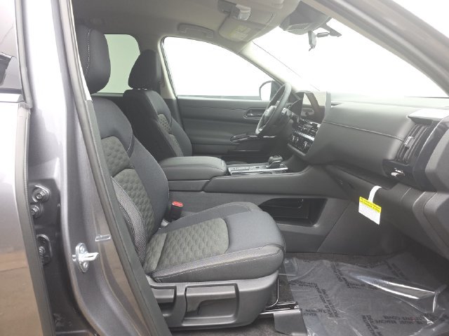 New 2026 Nissan Pathfinder SV w/ SV Premium Package FWD image 38